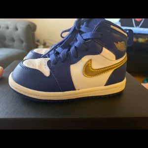Jordan 1  blue size 7c